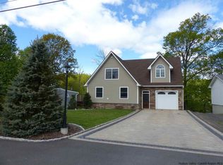 28 Parish Ln, Lake Katrine, NY 12449