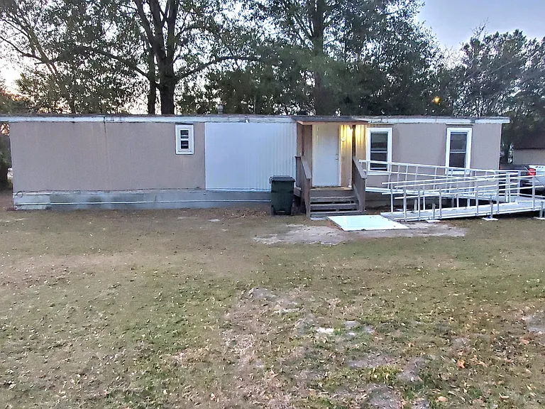 107 Chandler Ave #MANUFACTUR — Photo 3
