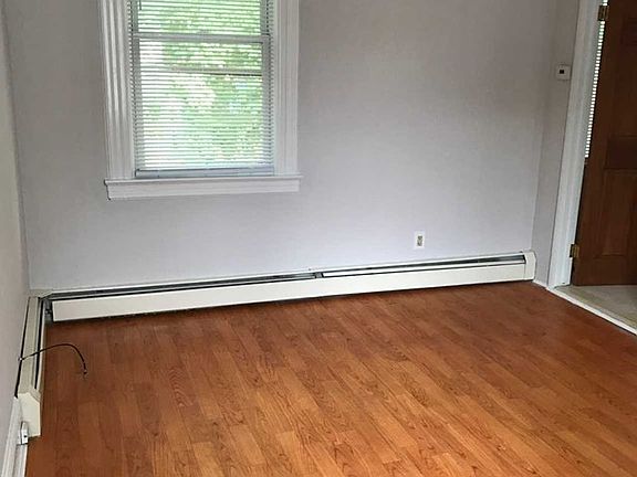 4th image of 411 Lafayette Ave Floor 1