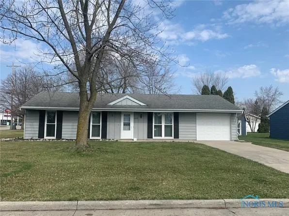 1009 Colonial Ln, Bryan, OH 43506