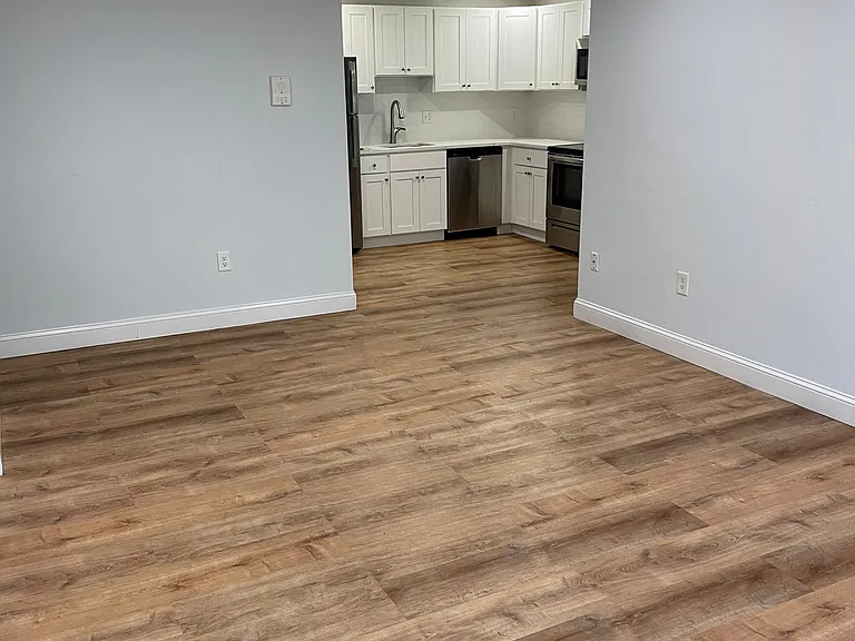 389 Washington St #33 — Photo 2