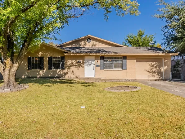 807 Ross Ln, Seagoville, TX 75159