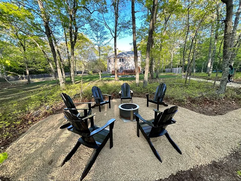 465 Springs Fireplace Rd — Photo 17