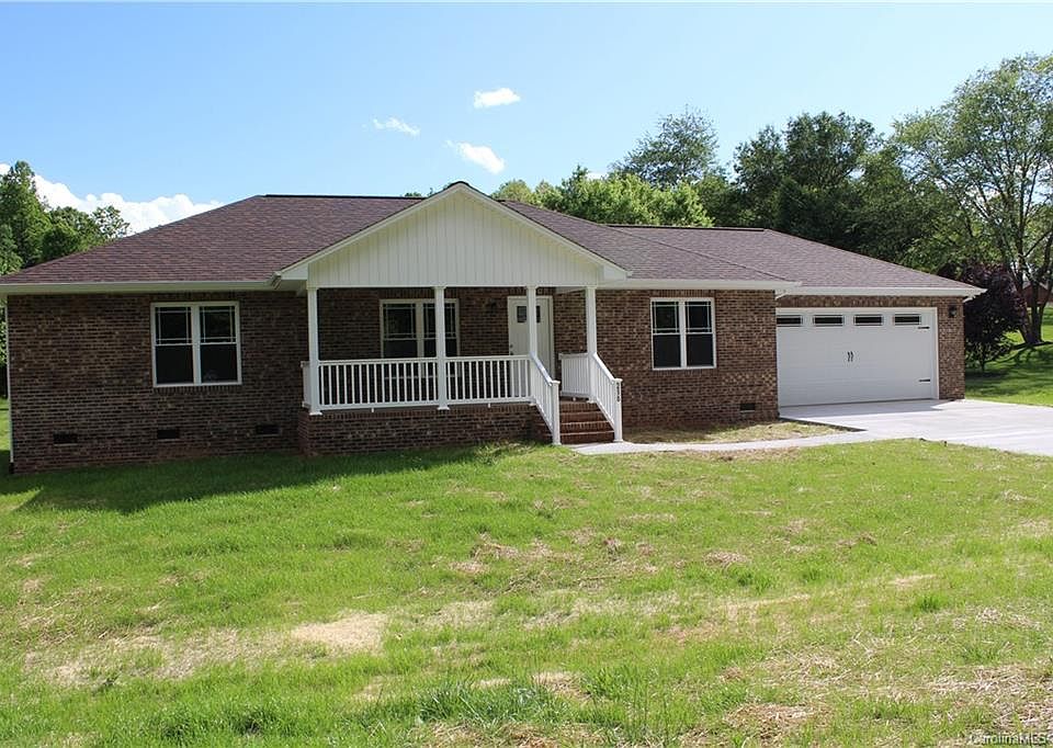 1st image of 216 Brentwood Dr
