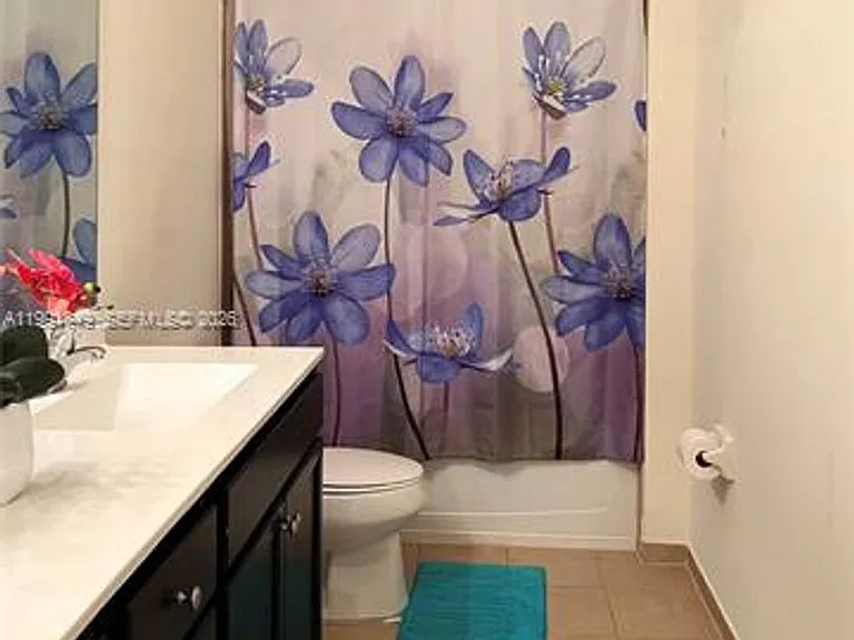 422 SE 34th Ter #0 — Photo 38