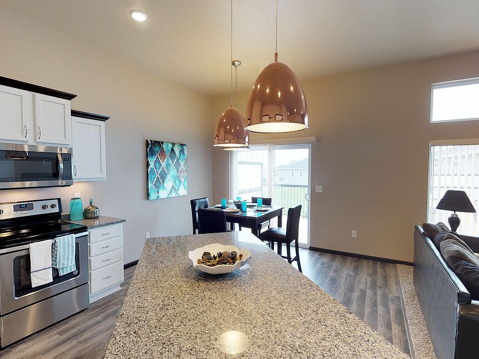Tri-level Dining room