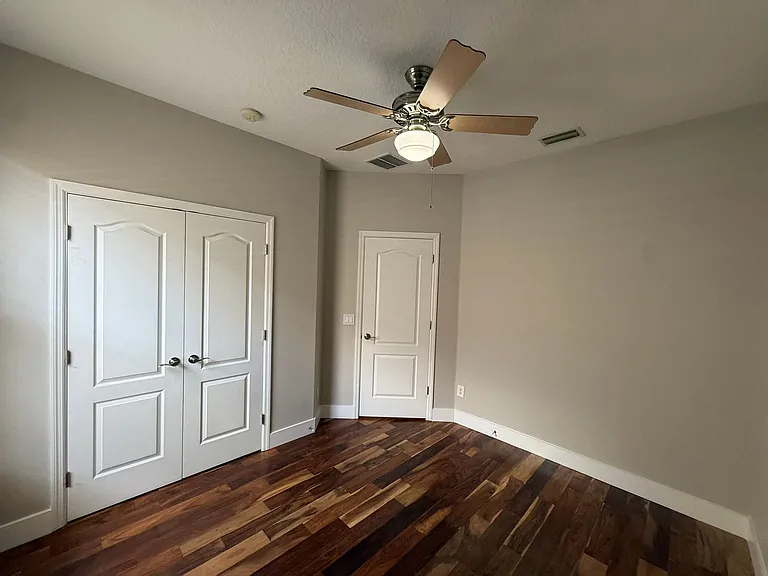 6719 Romney Ln — Photo 10