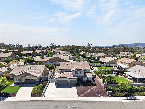 4th image of 23347 Crystal Way