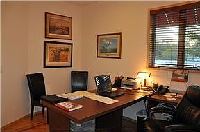 3rd image of 301 Magnolia St