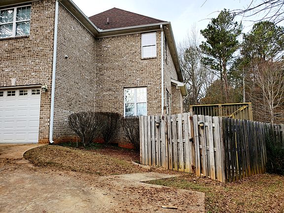 4th image of 145 Wilson Dr