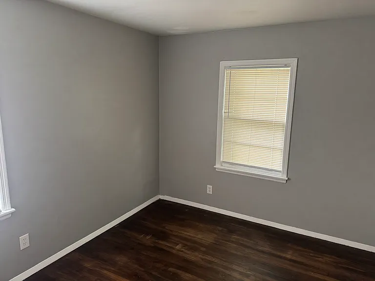 2058 Willow Wood Ave — Photo 8