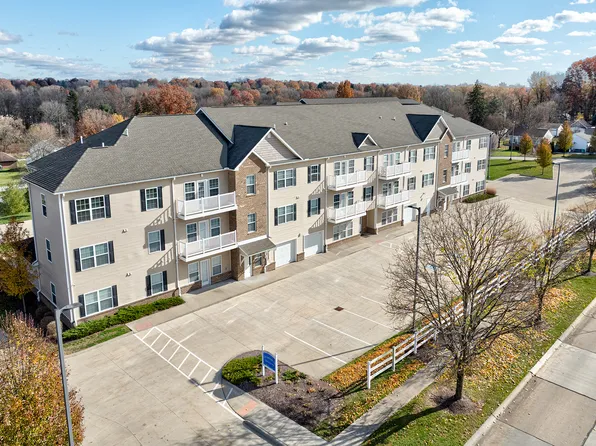 558 Colony Park Dr APT 301, Tallmadge, OH 44278