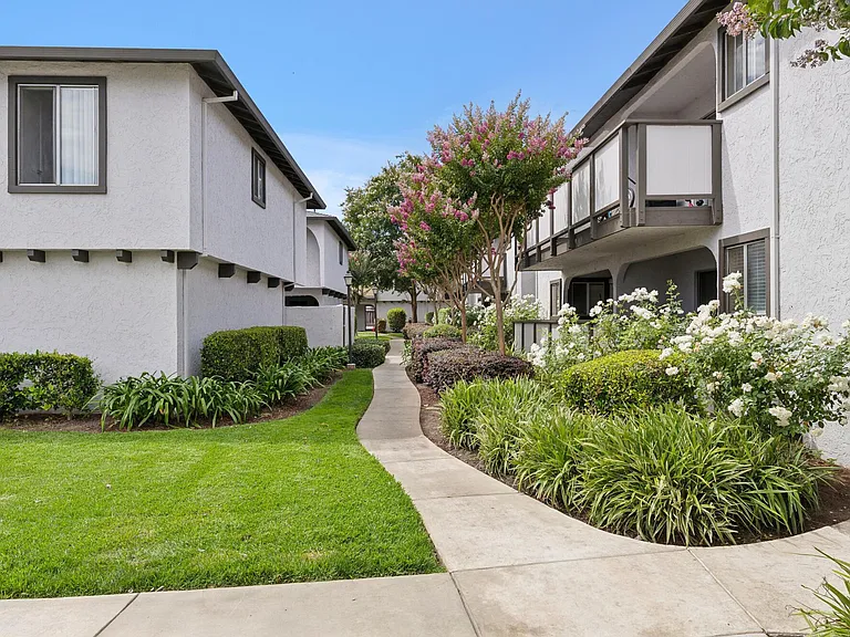 Solera Apartment Community — Photo 11