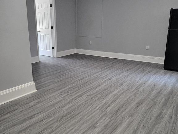 Open concept kitchen/living room