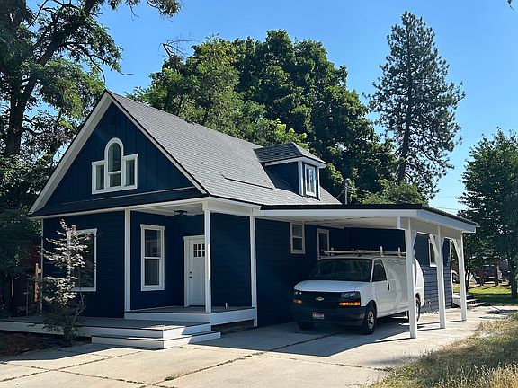Brand new car port