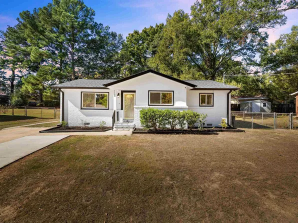 1128 Roebuck Lawn Dr, Birmingham, AL 35215