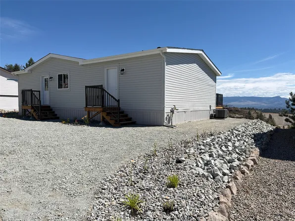 1750 Lenz Rd #102, West Kelowna, BC V1Z 3N1