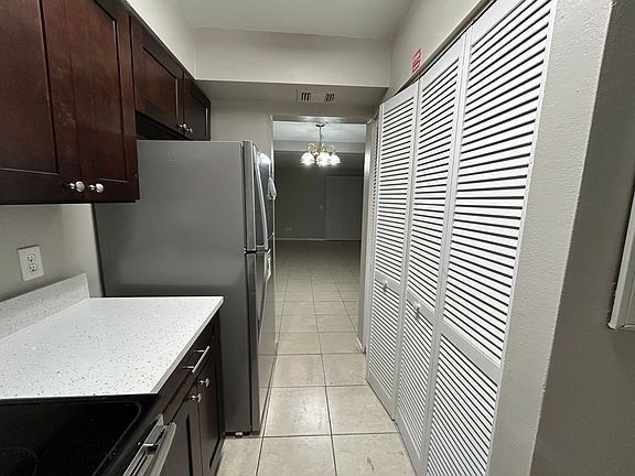 2nd image of 151 Ivy Ln APT A