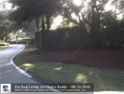 3rd image of 9644 Southern Pines Ct