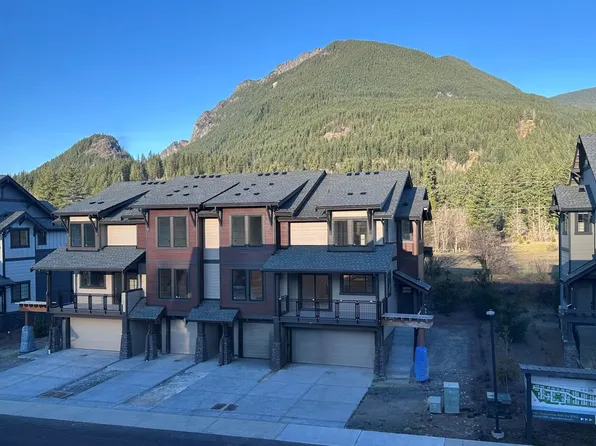 1935 SE 12th St, North Bend, WA 98045