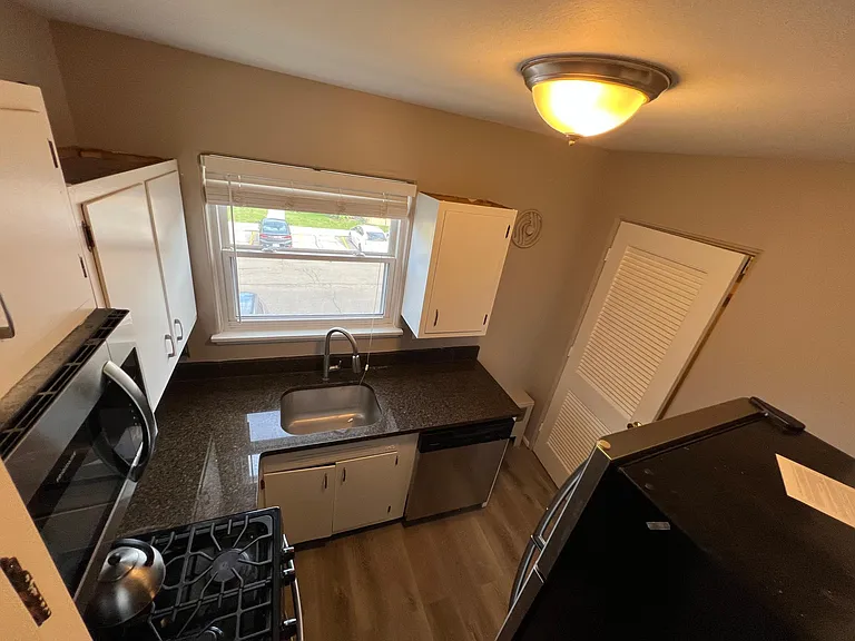 3230 Shenandoah Dr #16 — Photo 4