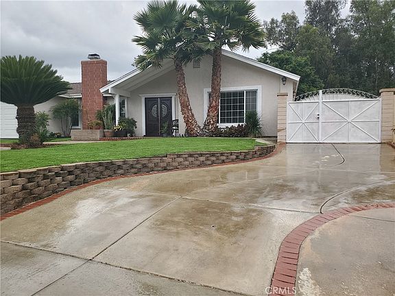 3rd image of 3434 Autumn Ave
