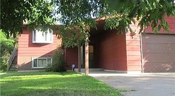 2nd image of 7455 Meadowwood Ct