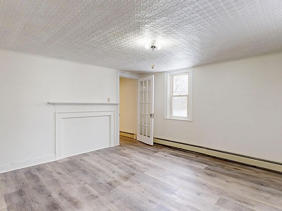 4th image of 46 State Street