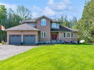 902 Laird Rd, Guelph, ON N1C1C2