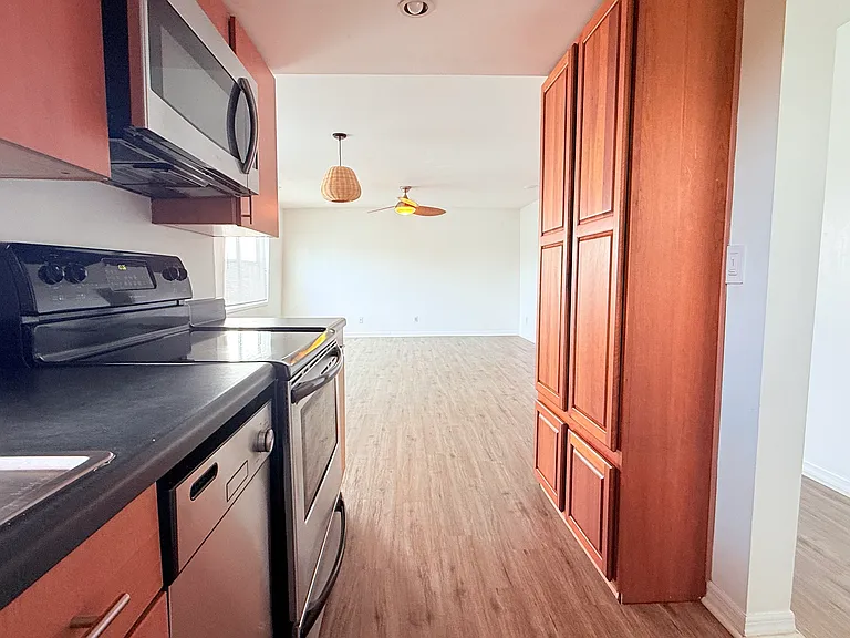 1000 S Semoran Blvd — Photo 12