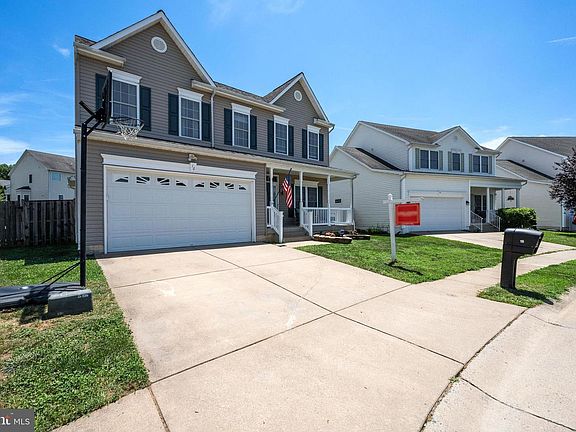 2nd image of 16 Everglades Ln