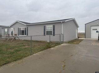 821 Ash Ave, Rawlins, WY 82301