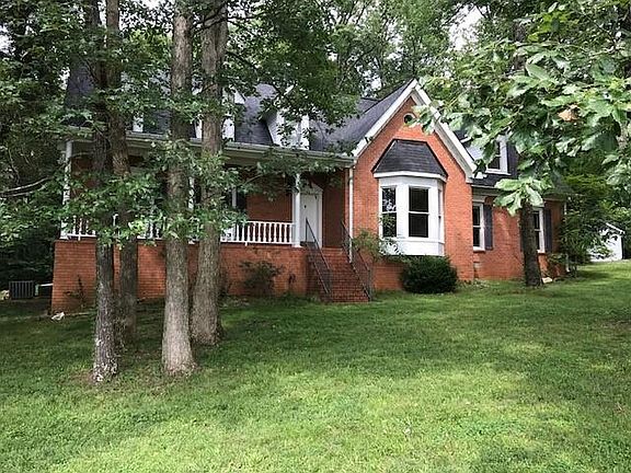 2nd image of 2201 Brandywood Dr