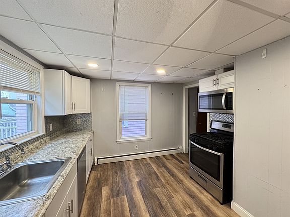 4th image of 49 Hudson St #2