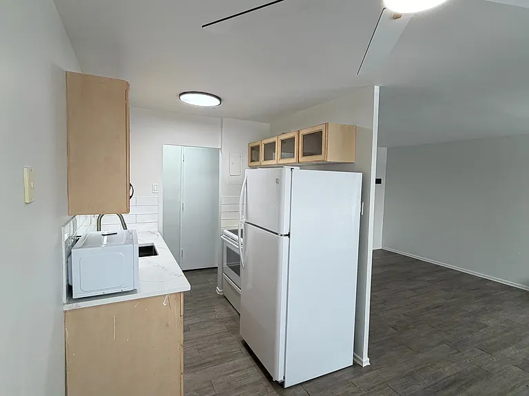 1830 Dumont St #306 — Photo 4
