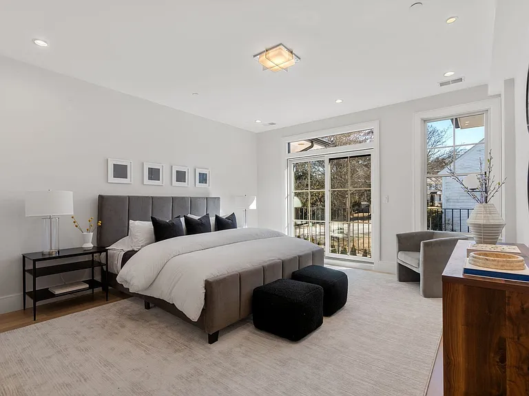 4 Knowles St #4 — Photo 12