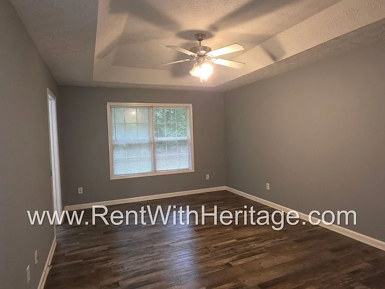 1550 Cedar Hl — Photo 20