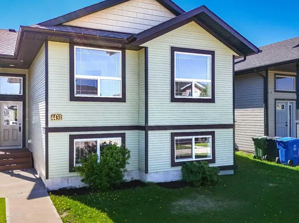 4431 54th St, Rocky Mountain House, AB T4T 0B2
