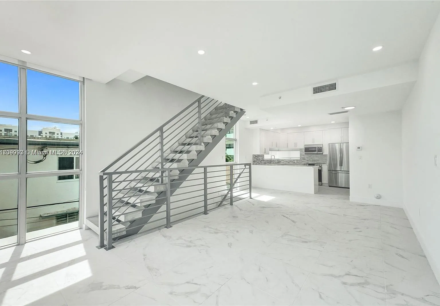 2 bed, 1500 sqft, $4,200 — Photo 4
