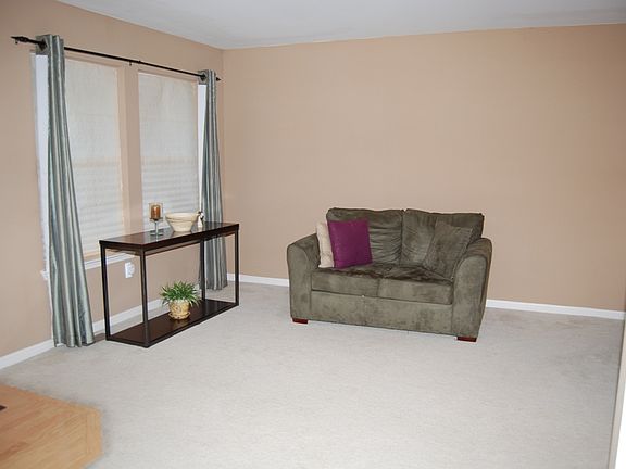 4th image of 4161 Brighton Ln Unit 113