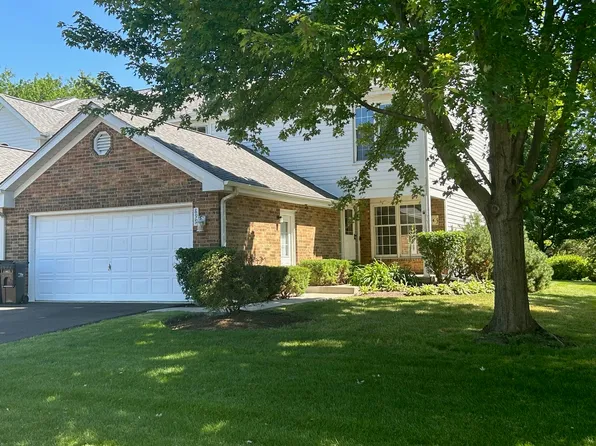899 Barlina Rd, Crystal Lake, IL 60014