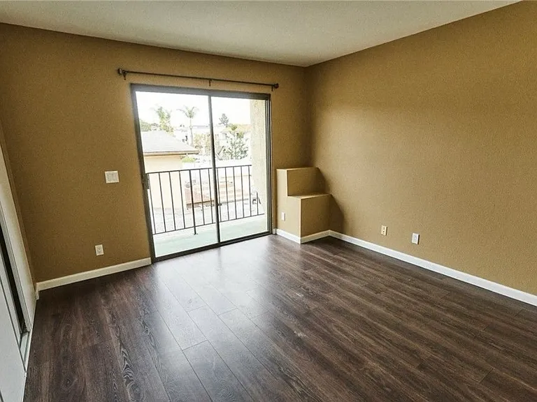 4517 College Way #J — Photo 20