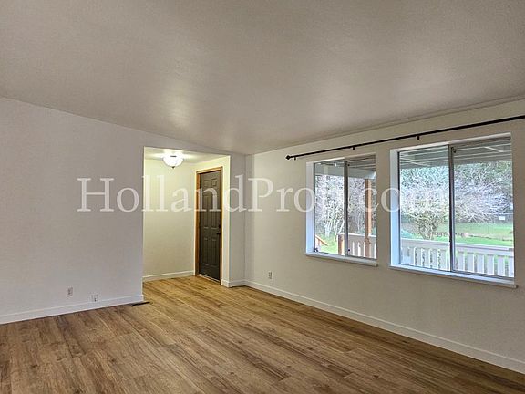 3rd image of 15984 S Leland Rd