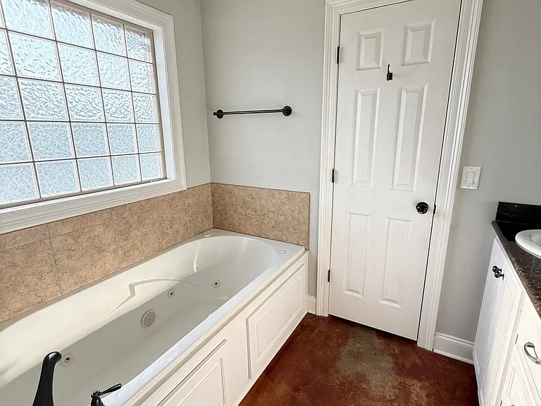 107 Millhouse Dr — Photo 12