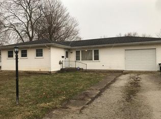 302 McKinley St, Georgetown, IL 61846