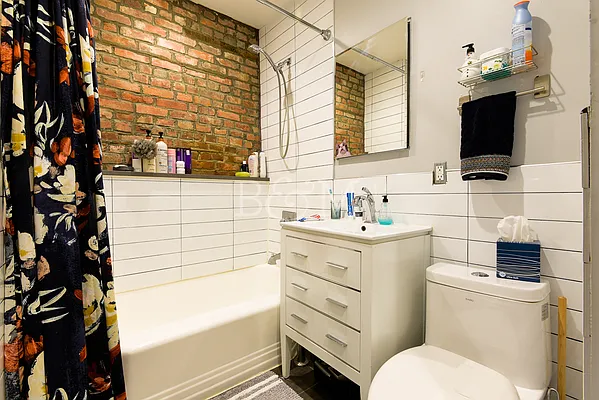 Rented by Brick&Mortar | media 55