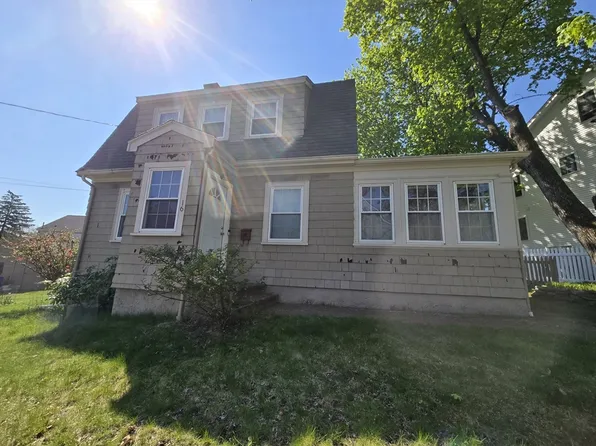 16 Mystic Lake Dr, Arlington, MA 02474