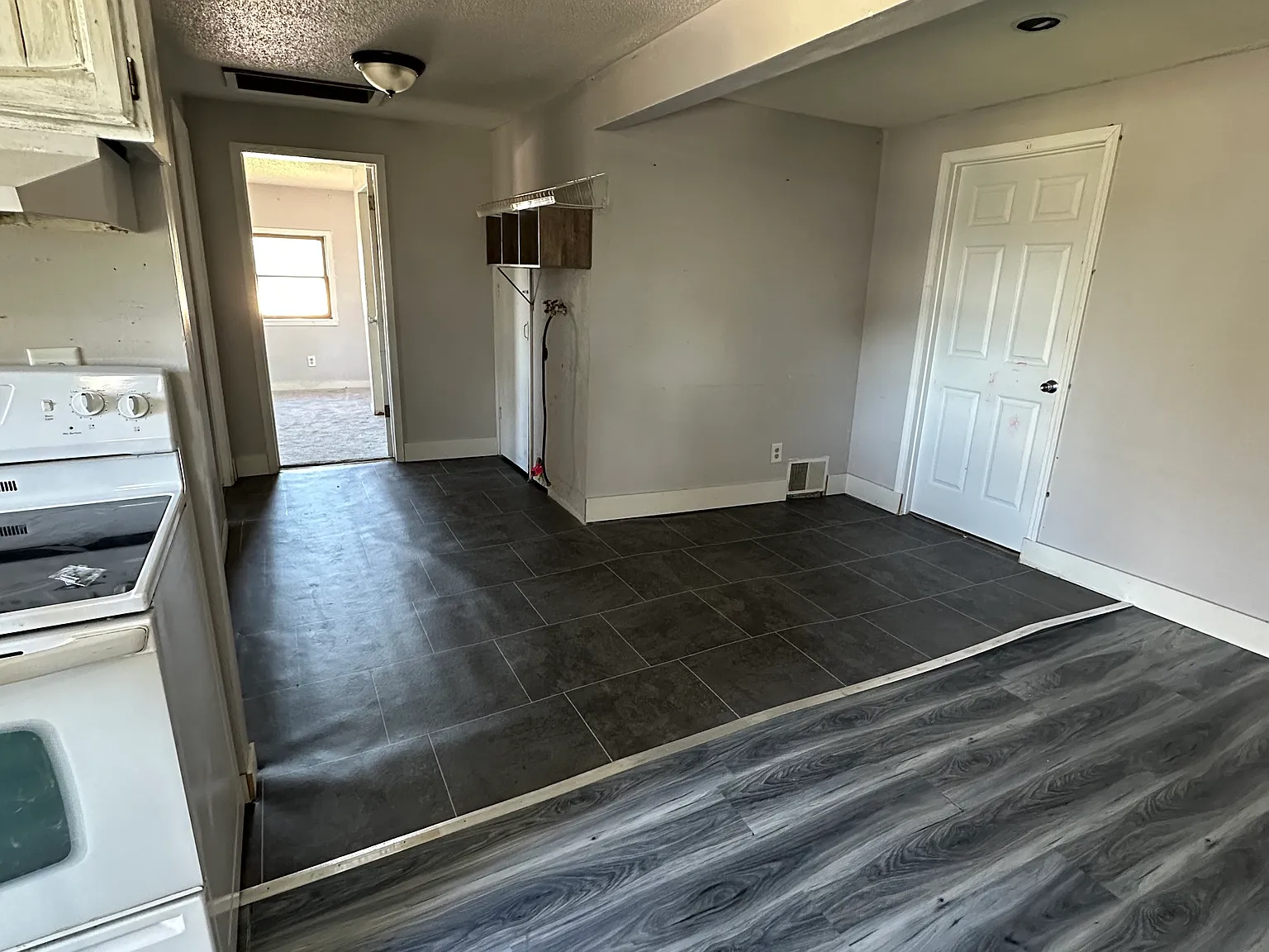 2 bed, 850 sqft, $800 — Photo 3