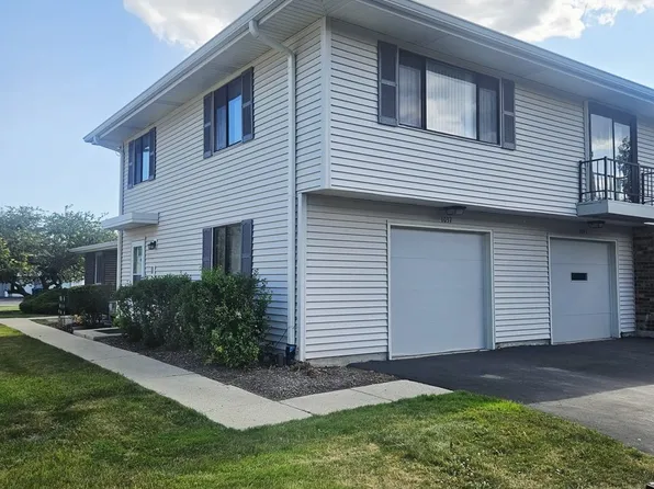 1037 Quanset Ct #1037, Schaumburg, IL 60194