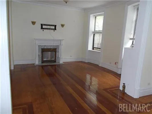 Rented by Bellmarc Realty | media 15